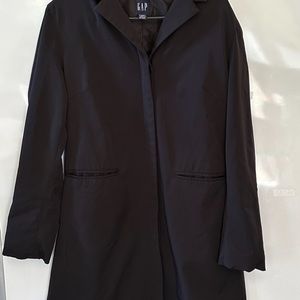 Gap stretchable coat. Medium. Black